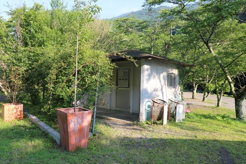 観光農園キャンプ場のトイレ